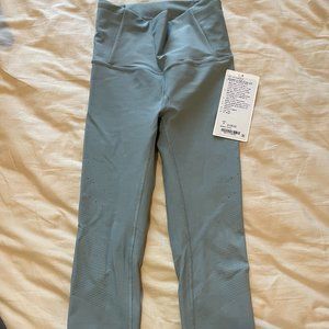 Lulu Leggings (BRAND NEW)